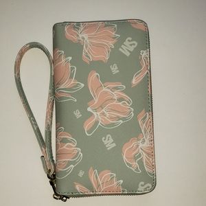 Sage Green/Peach Steve Madden Wristlet